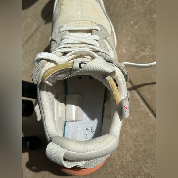 Nike Air Jordan MA2 Inspire Sneakers Cream Gray Peach Women’s 8.5 - Picture 15 of 15